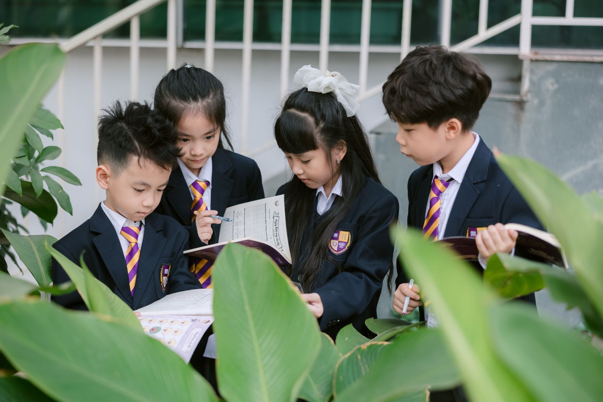 Học Sinh Lớp 1 Th&iacute;ch Nghi Với Trường Song Ngữ