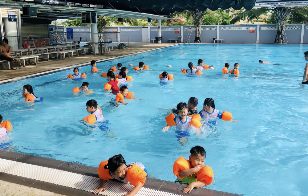 ky-nang-phong-chong-duoi-nuoc-cho-hoc-sinh-02