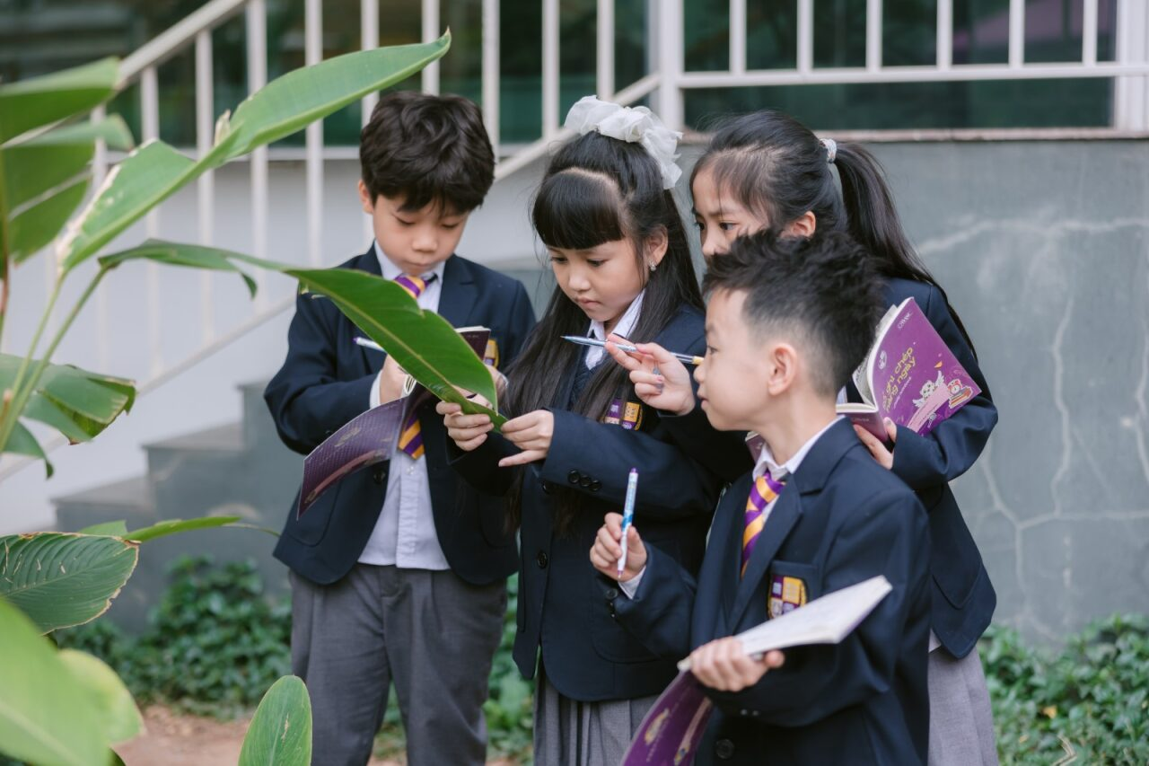 cach-ren-luyen-tinh-tu-lap-cho-con-04