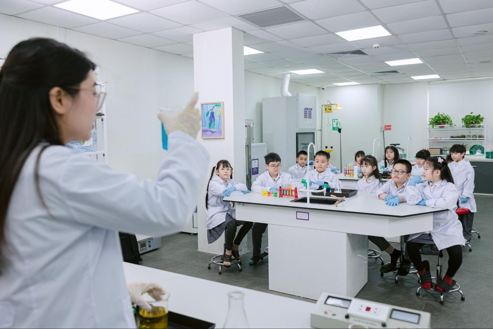R&egrave;n luyện tư duy v&agrave; khả năng s&aacute;ng tạo